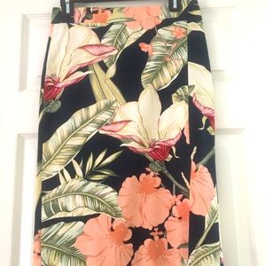 A floral skit with front side-slit.